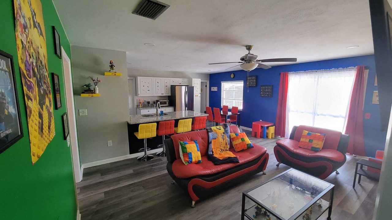 Photo of Livingroom in Cypress Gardens
