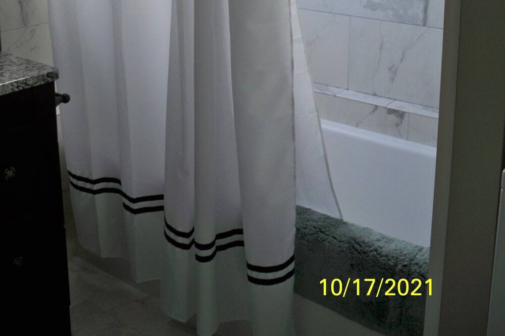 Photo of Bathroom in Avoca