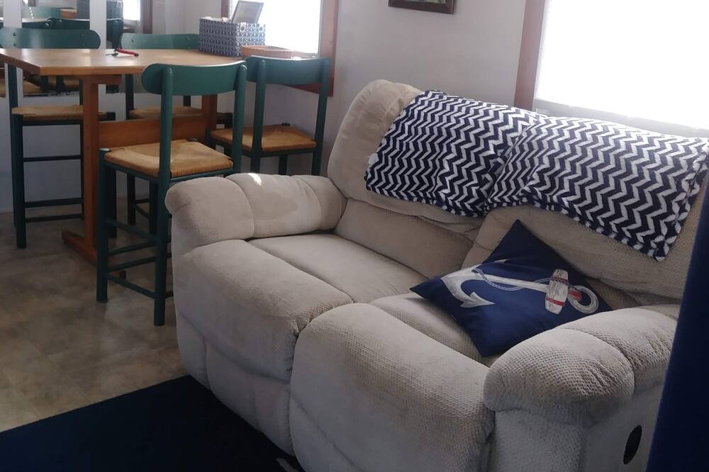 Photo of Livingroom in Poquoson