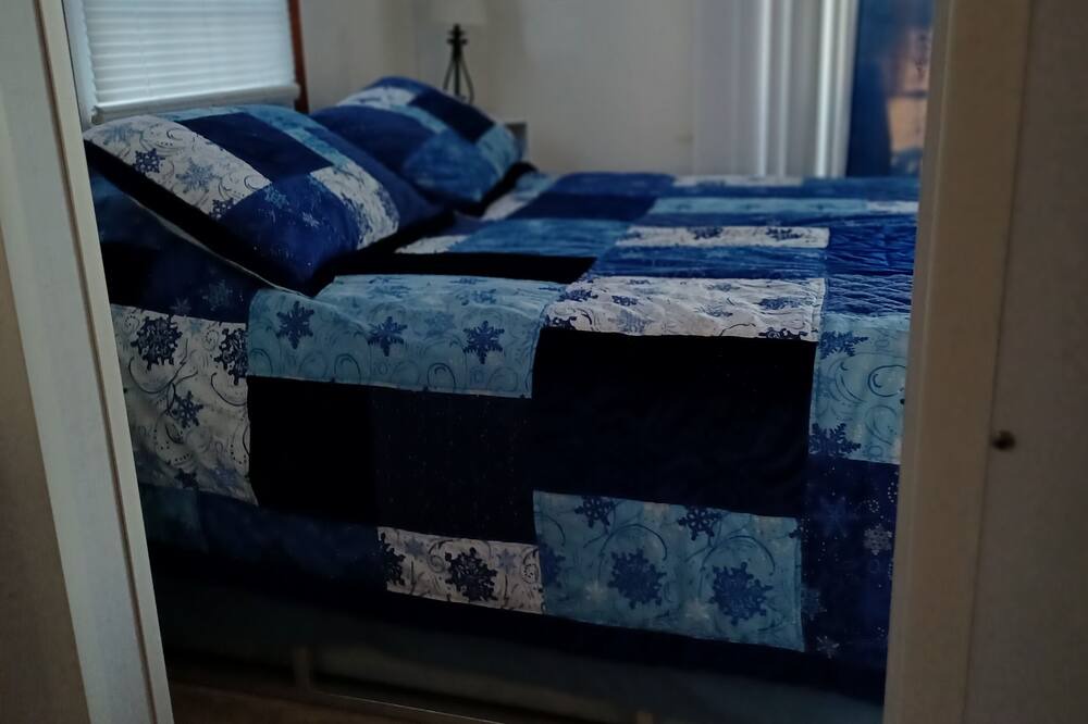 Photo of Bedroom in Poquoson