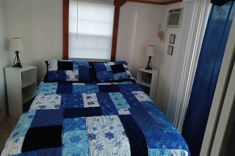 Photo of Bedroom in Poquoson