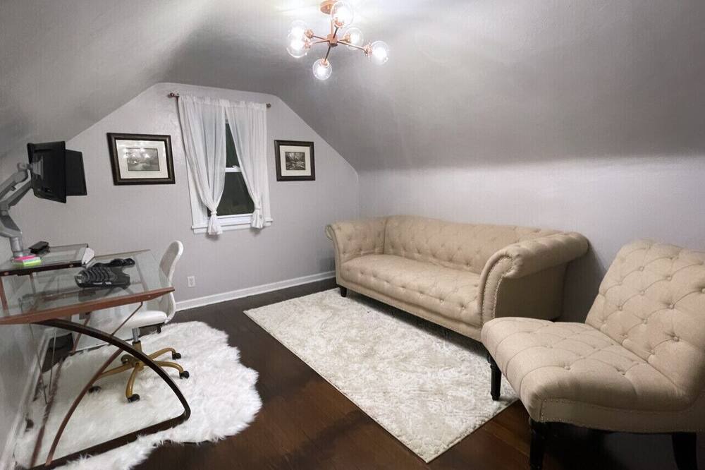 Photo of Bedroom in Roseland