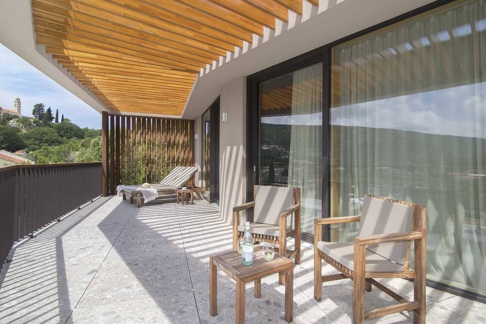 Photo of Patio Balcony in Rozat