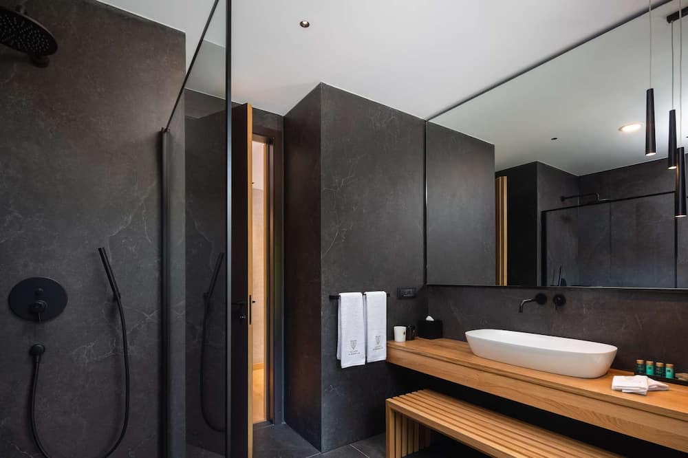 Photo of Bathroom in Rozat