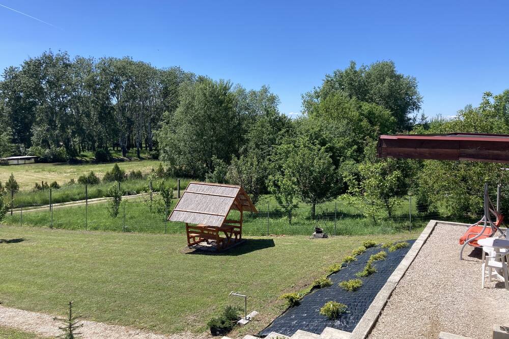 Photo of Outdoor in Sarkeresztes