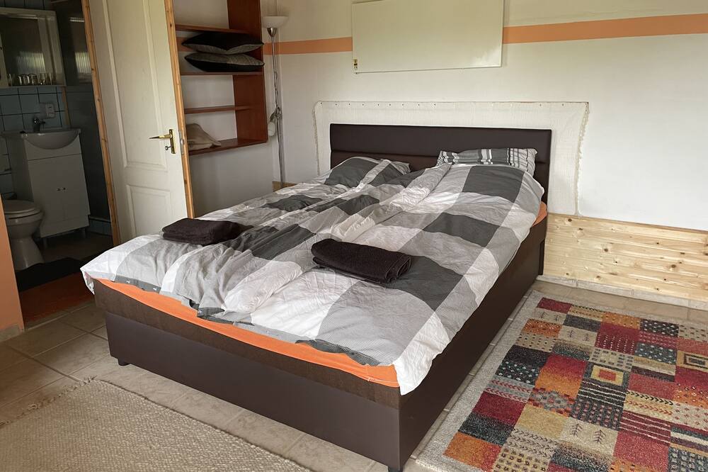 Photo of Bedroom in Sarkeresztes