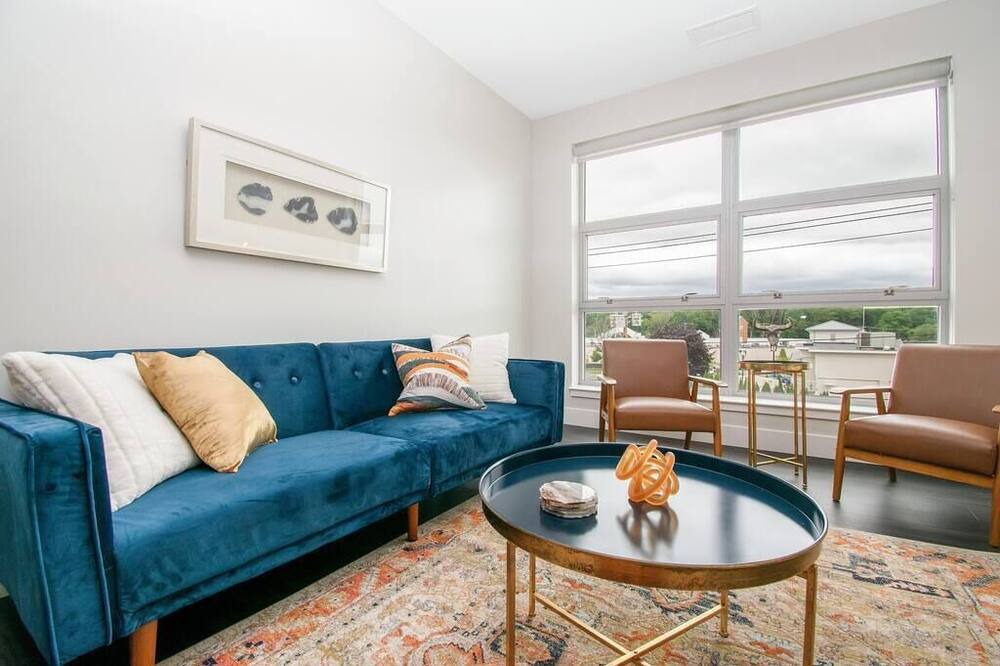 Photo of Livingroom in Black Rock Historic District