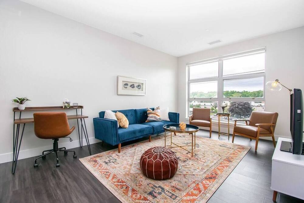 Photo of Livingroom in Black Rock Historic District
