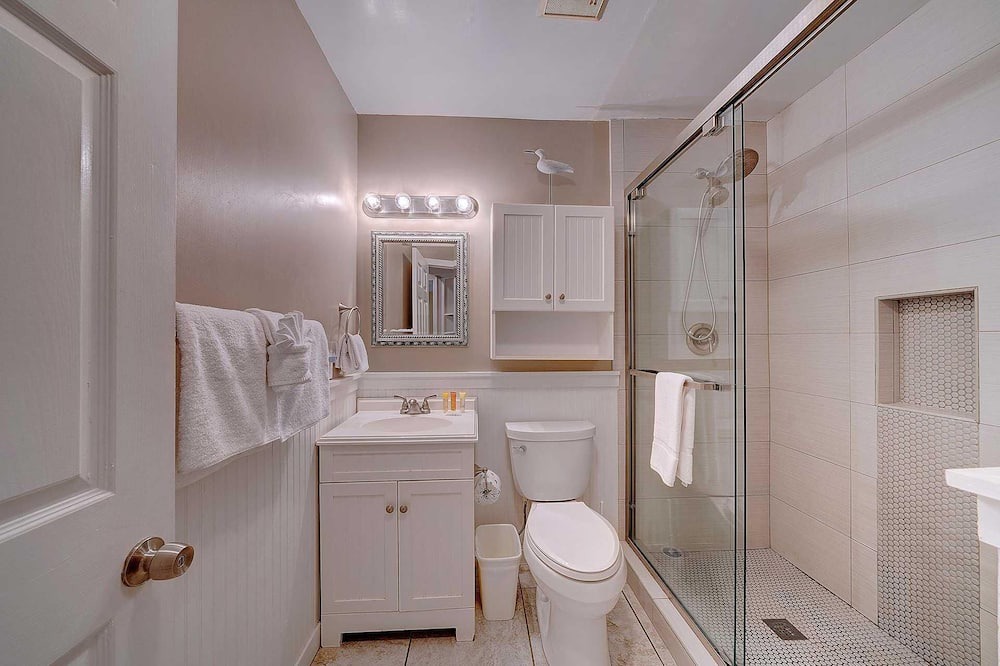 Photo of Bathroom in Seacrest