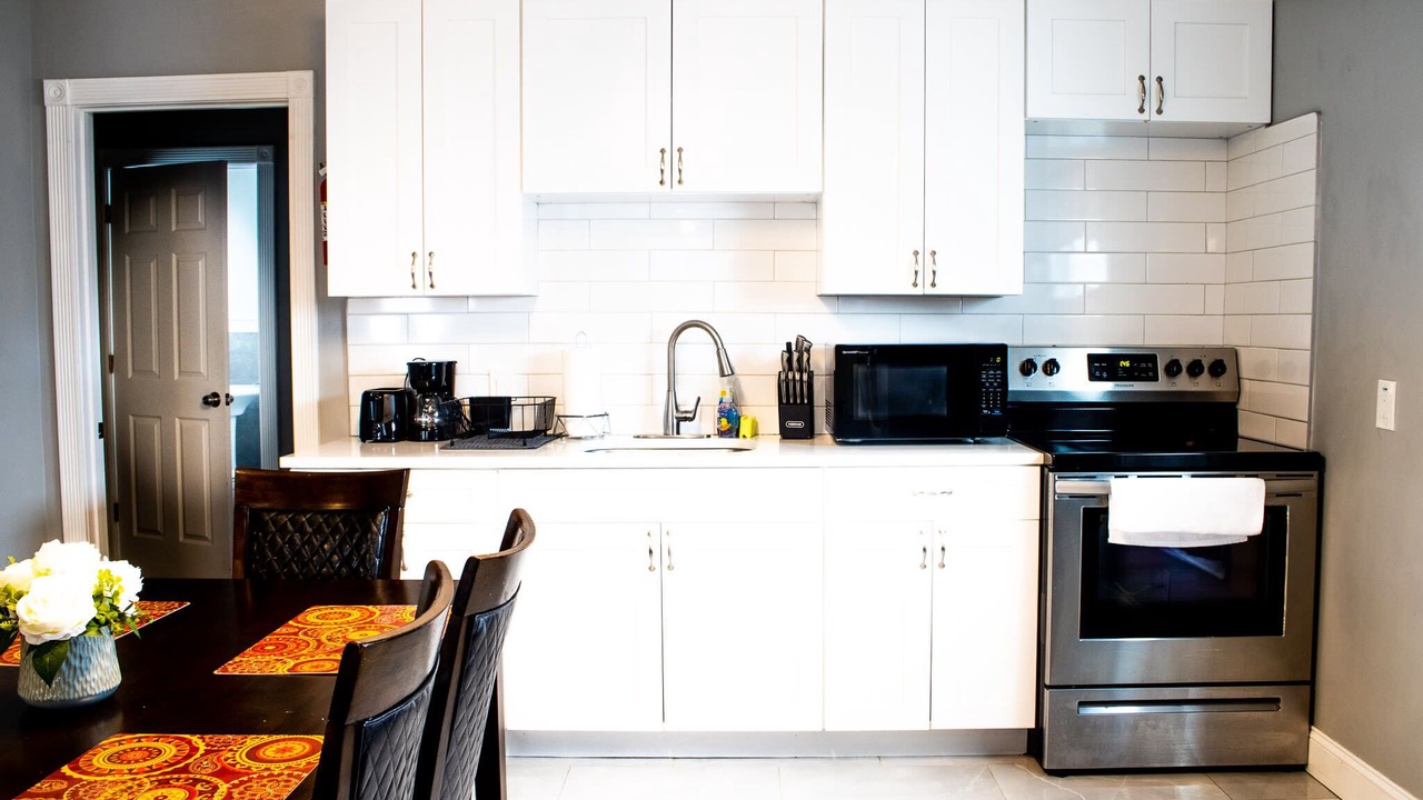 Photo of Kitchen in Downtown Niagara Falls