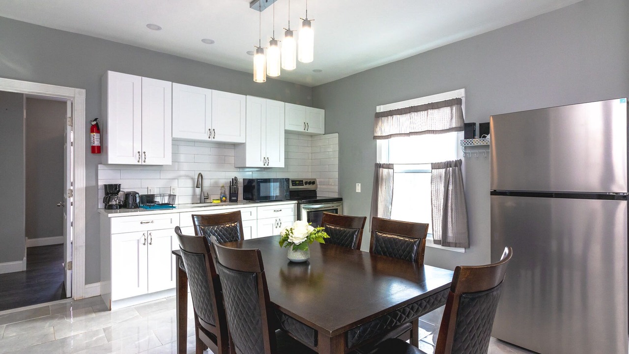 Photo of Kitchen in Downtown Niagara Falls