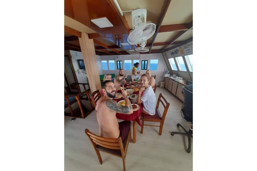 Photo of Others in Vaavu Atoll