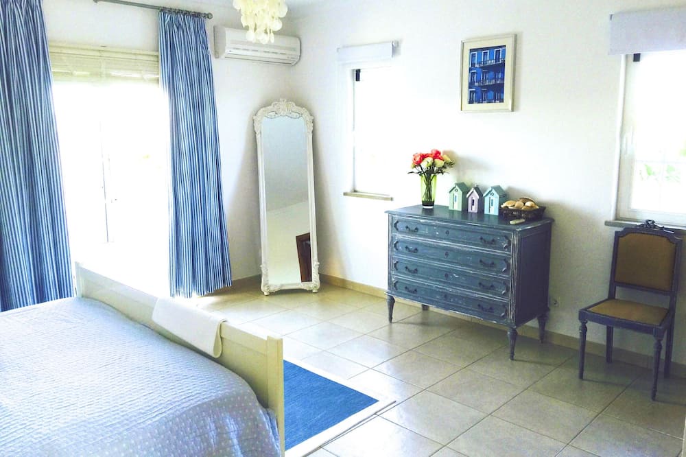 Photo of Bedroom in Quinta das Raposeiras