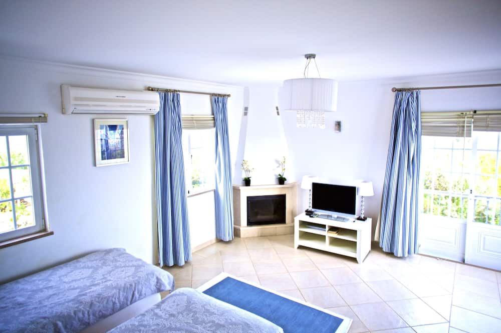 Photo of Bedroom in Quinta das Raposeiras