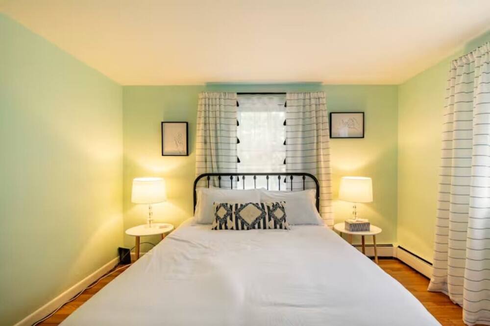 Photo of Bedroom in Harwich Center