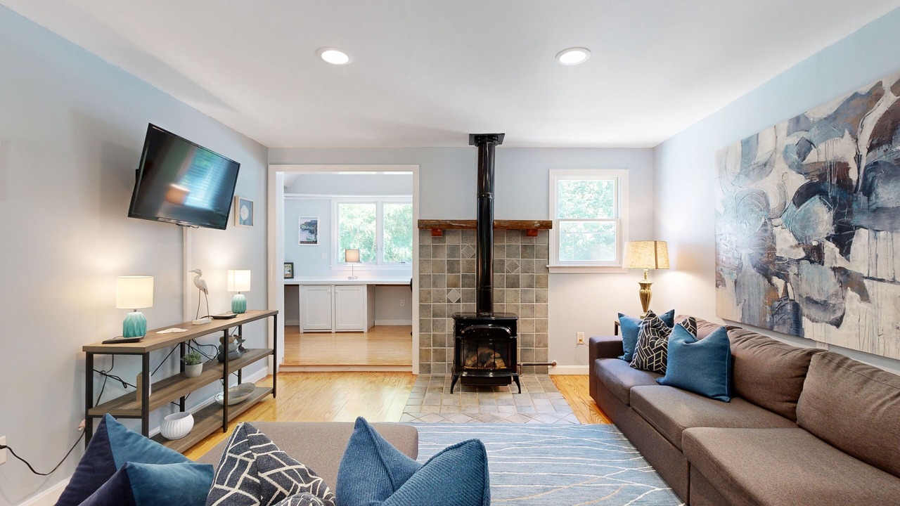 Photo of Livingroom in West Barnstable