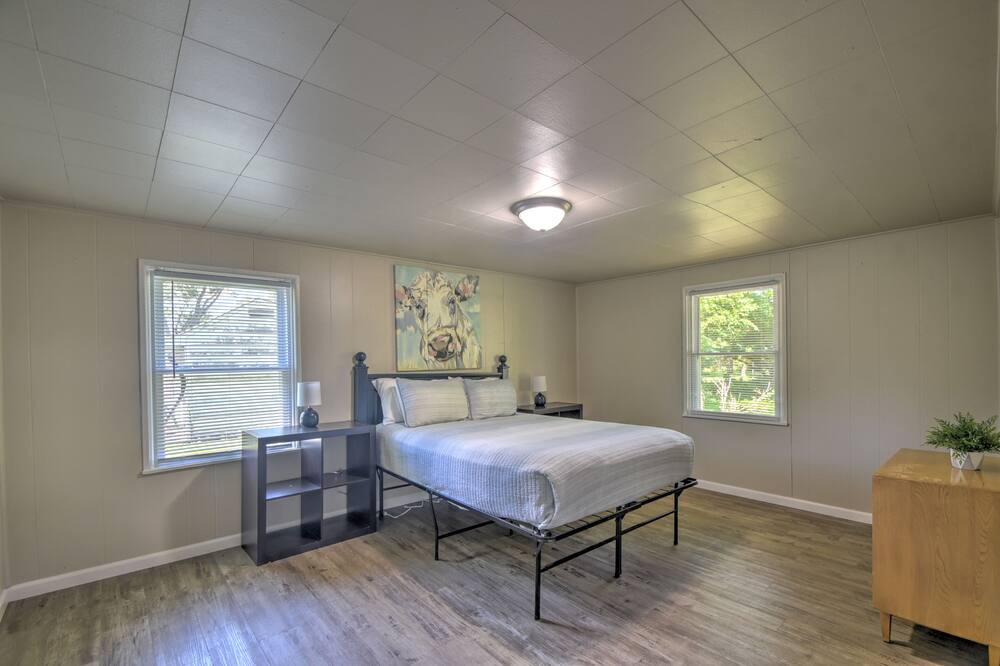 Photo of Bedroom in Gary