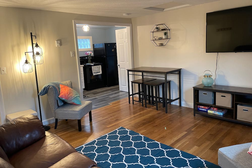 Photo of Livingroom in South Dennis