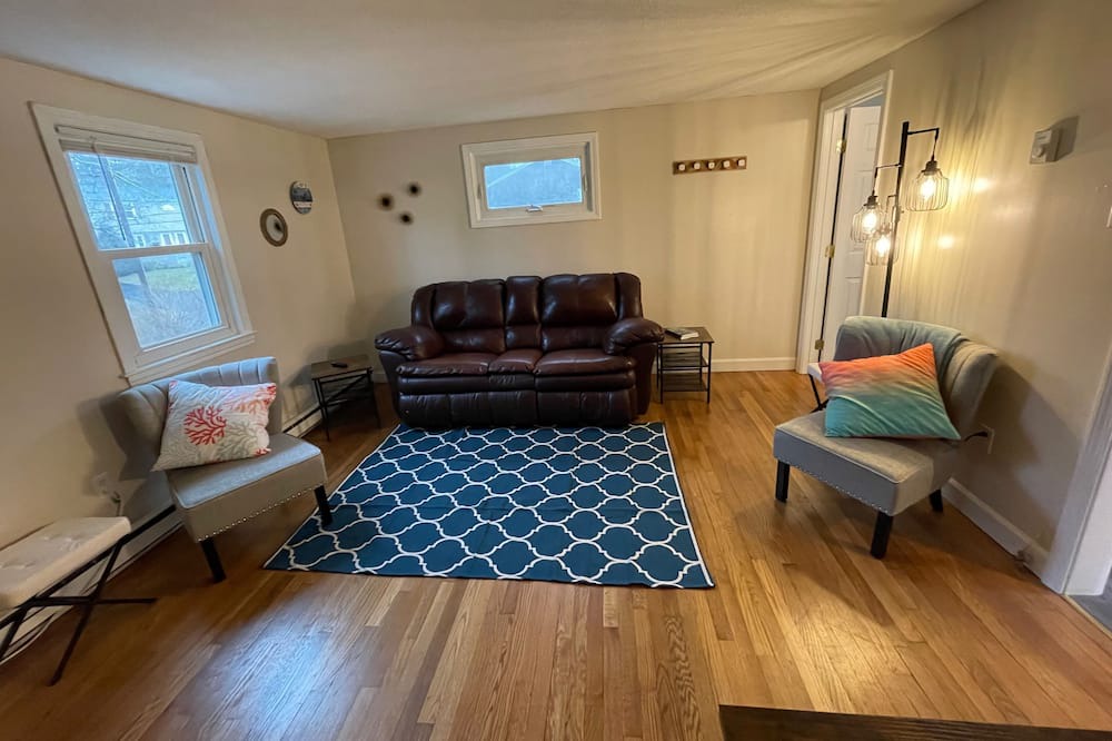 Photo of Livingroom in South Dennis