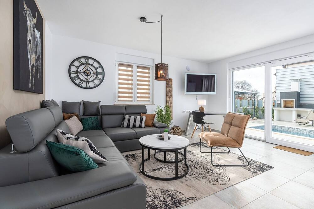 Photo of Livingroom in Zbandaj