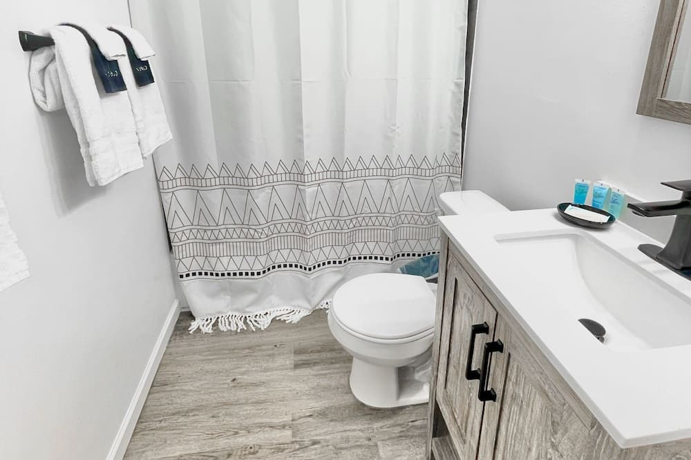 Photo of Bathroom in Maurertown