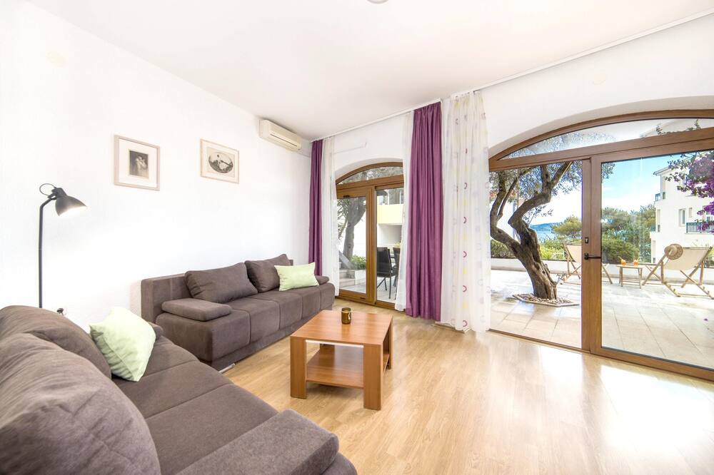 Photo of Livingroom in Blato