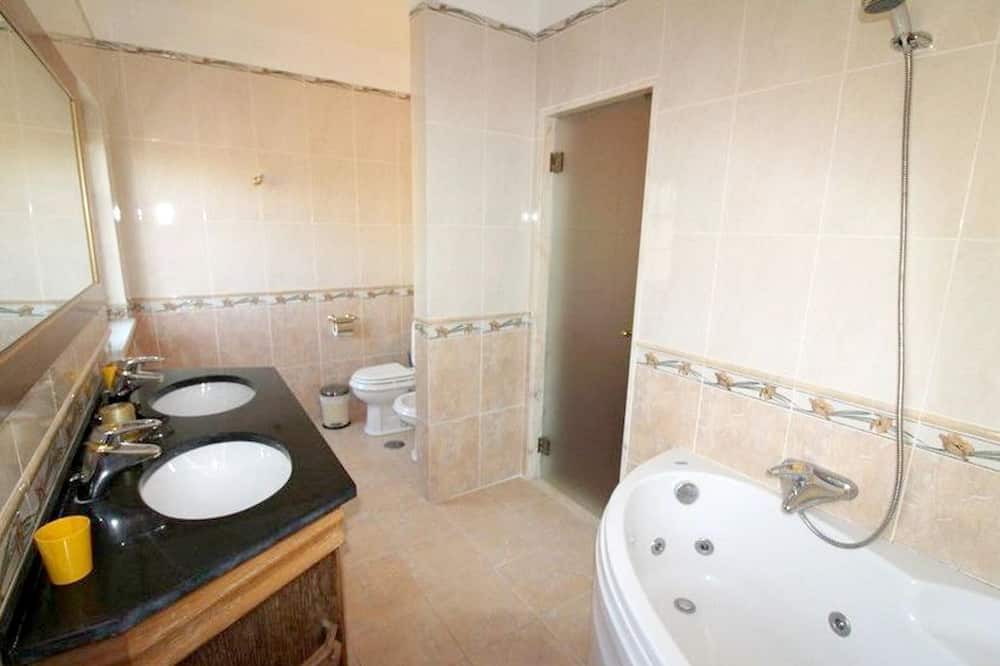 Photo of Bathroom in Vilar da Mo