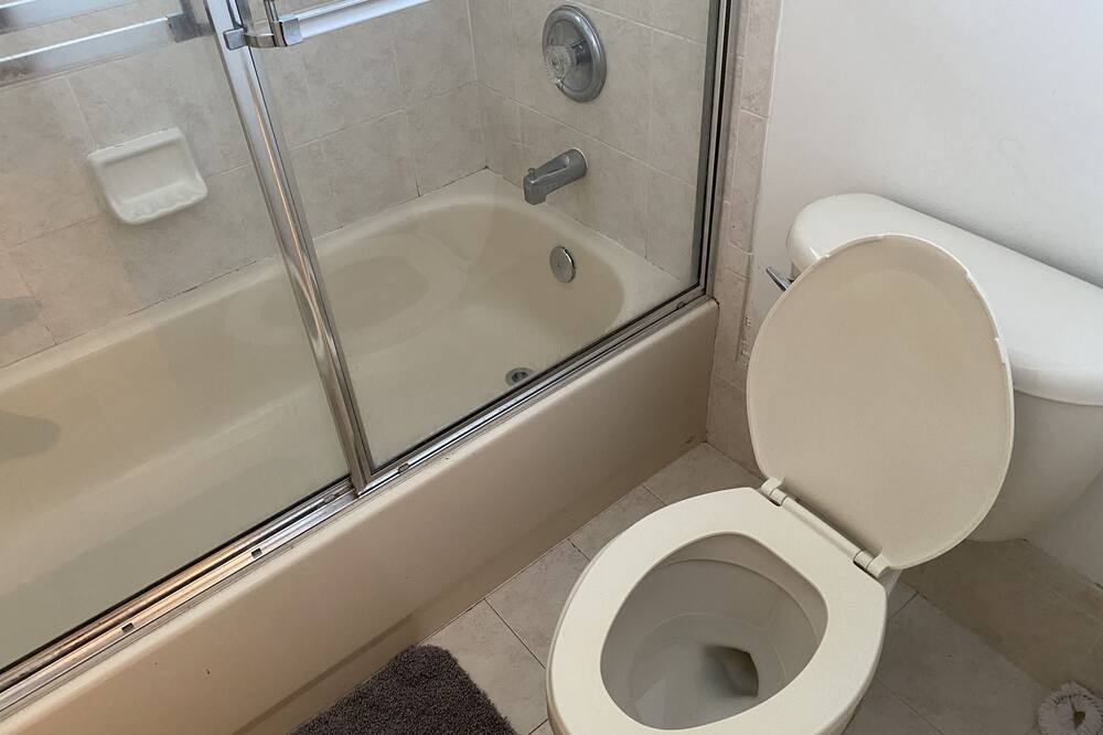 Photo of Bathroom in Tamiami