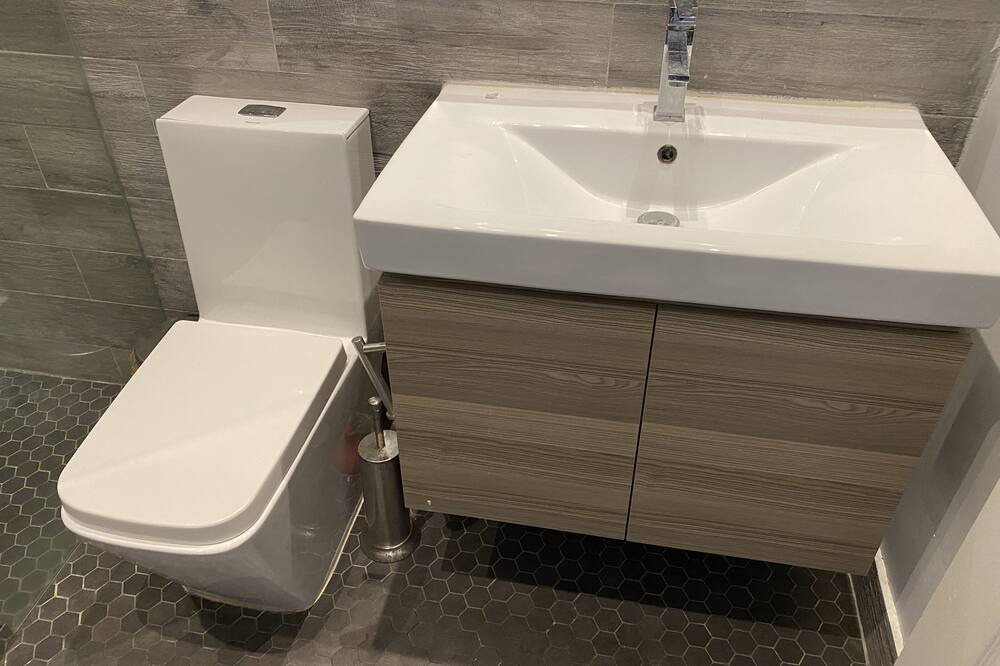 Photo of Bathroom in Tamiami