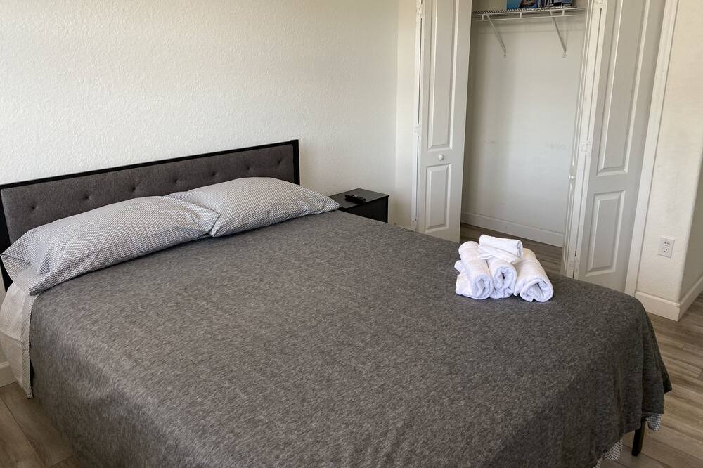 Photo of Bedroom in Tamiami