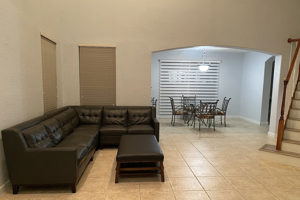 Photo of Livingroom in Tamiami