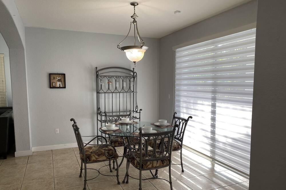 Photo of Kitchen in Tamiami