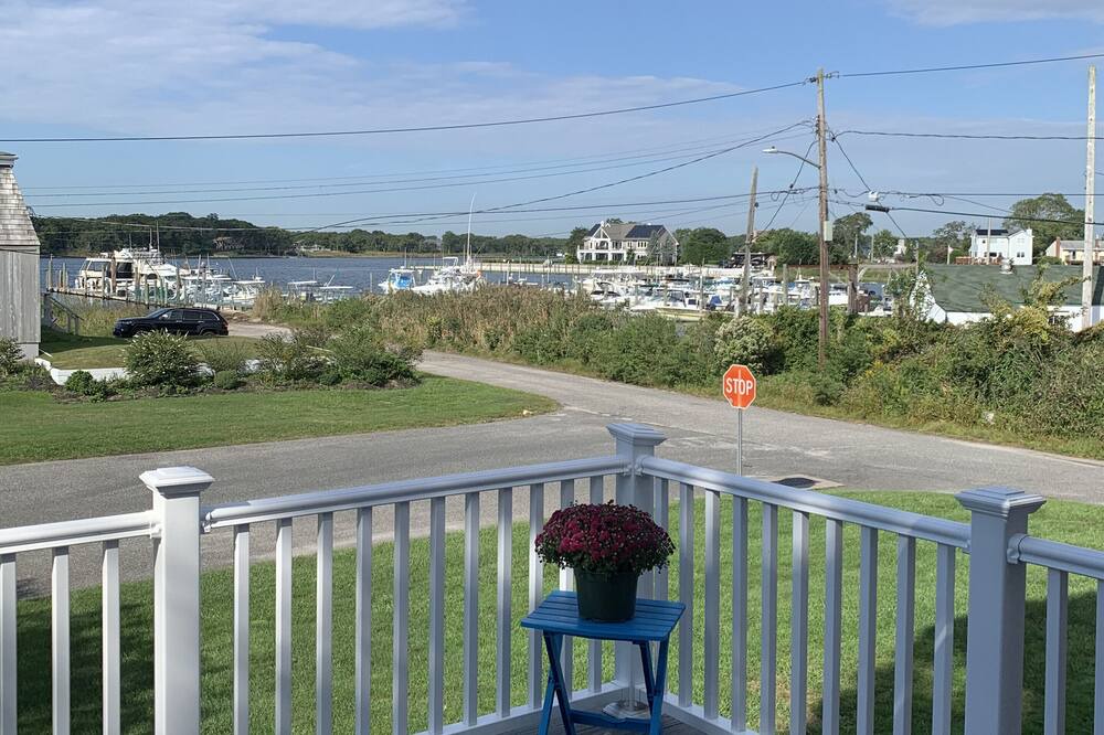 Photo of Patio Balcony in Center Moriches