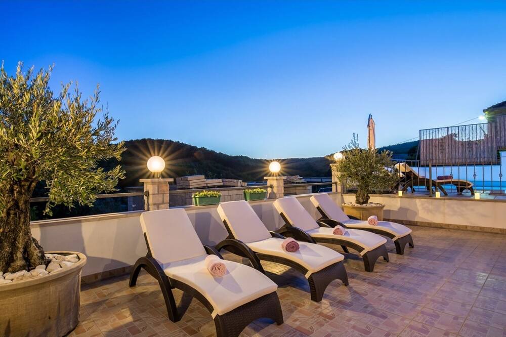 Photo of Patio Balcony in Selca