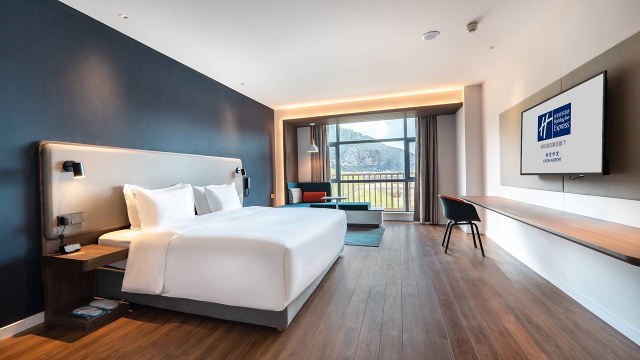 Photo of Bedroom in Mainling County