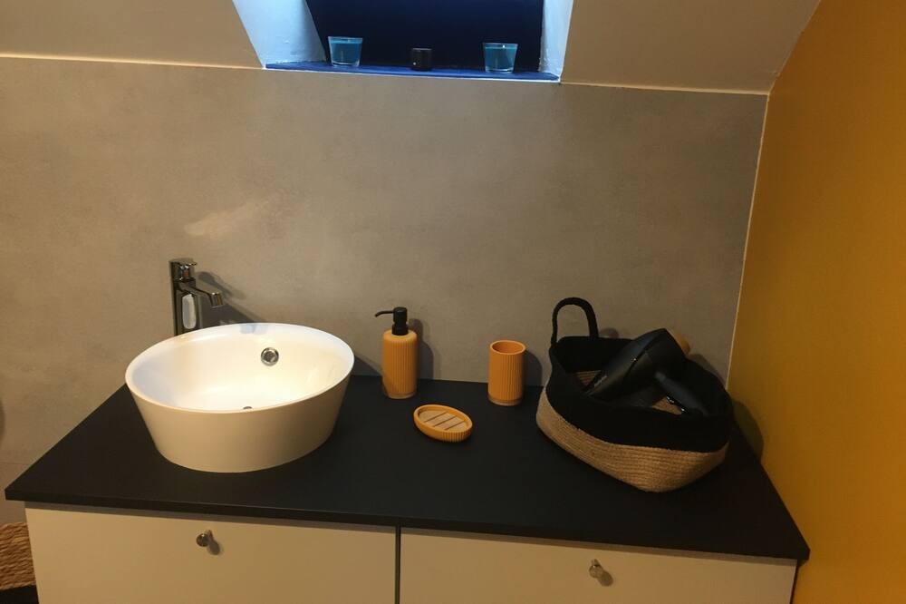 Photo of Bathroom in Plescop