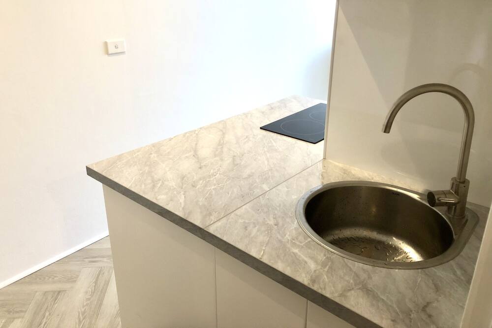 Photo of Kitchen in Elizabeth Bay