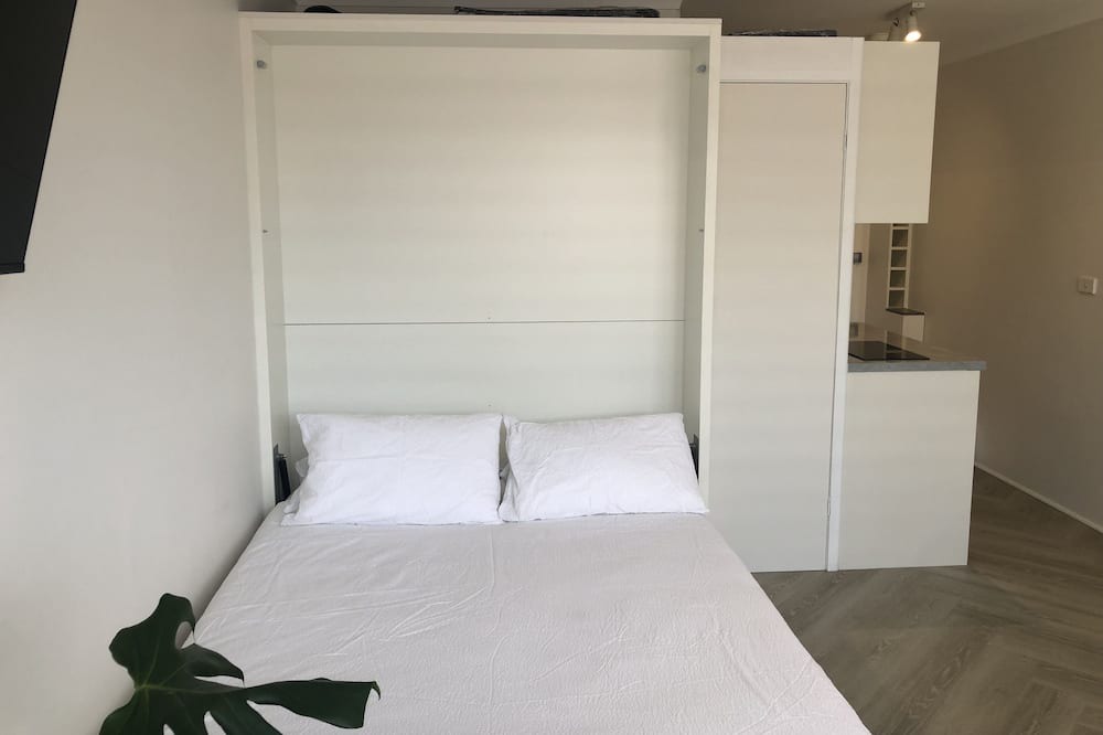 Photo of Bedroom in Elizabeth Bay