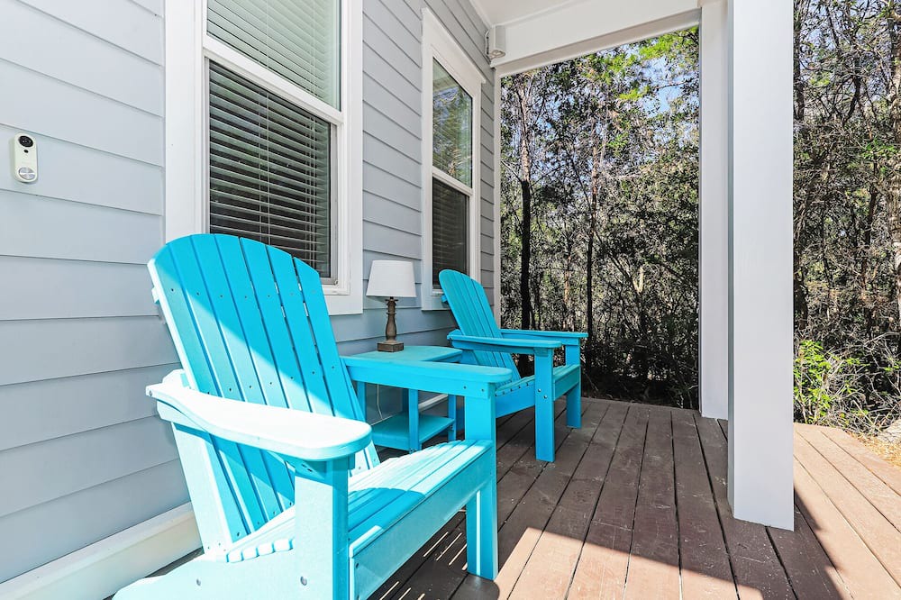 Photo of Outdoor in White's Gulfview
