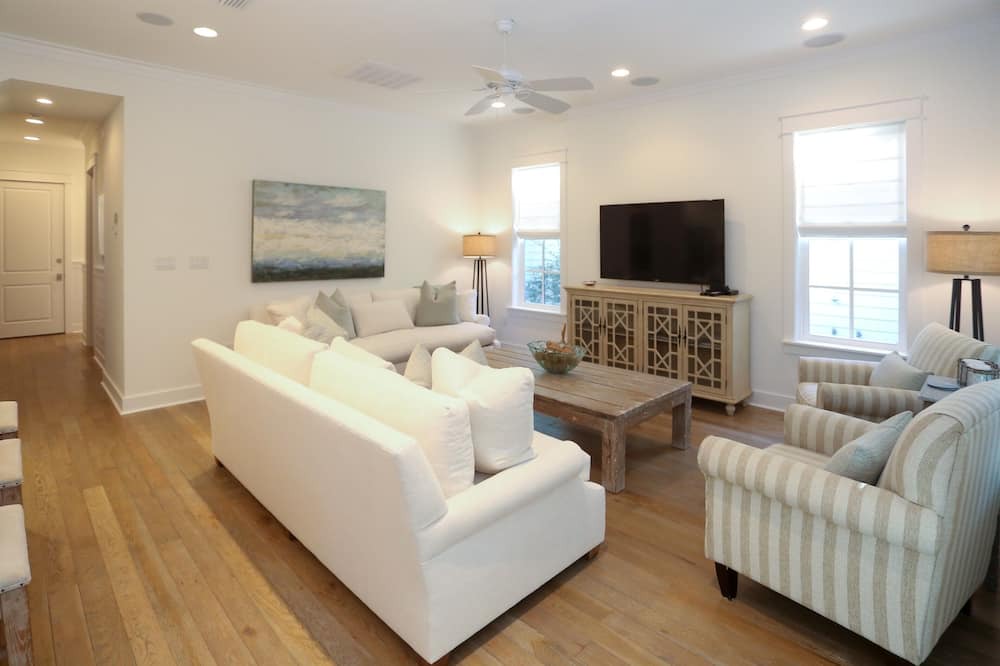 Photo of Livingroom in WaterSound West Beach