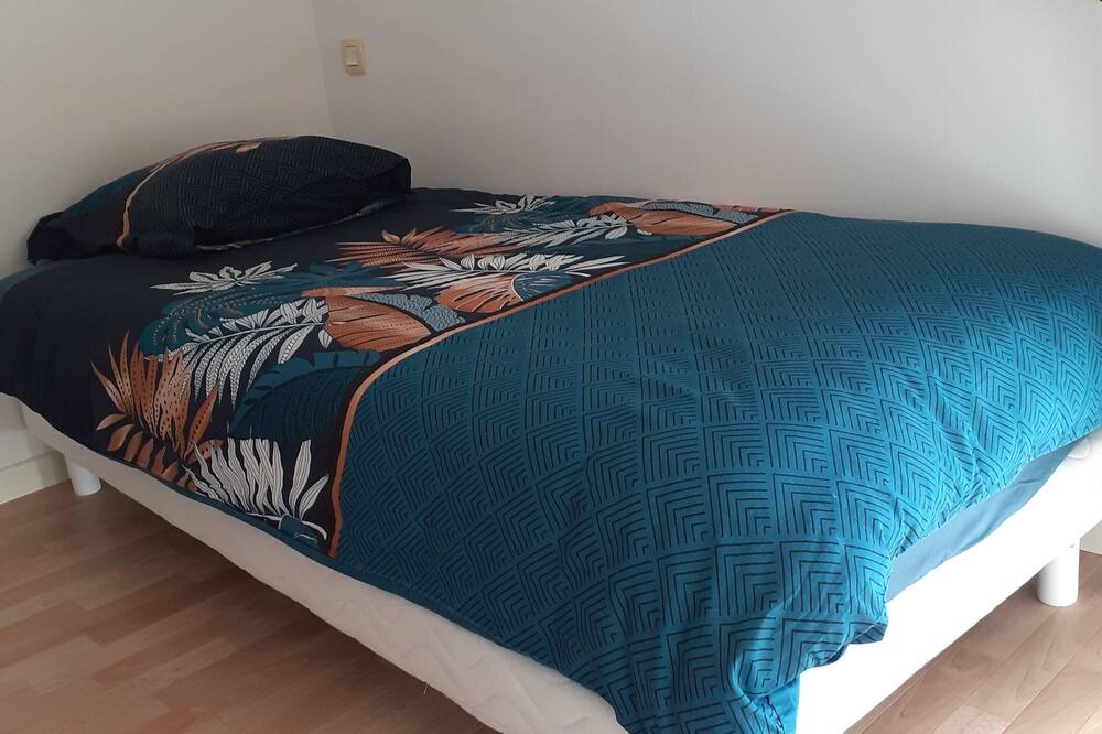 Photo of Bedroom in Gommenec'h