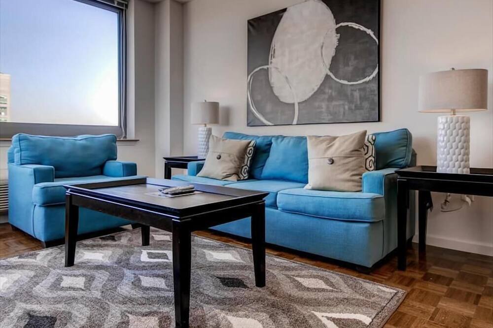 Photo of Livingroom in Hudson Exchange