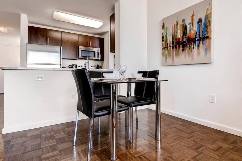 Photo of Livingroom in Hudson Exchange