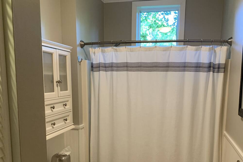 Photo of Bathroom in Baiting Hollow