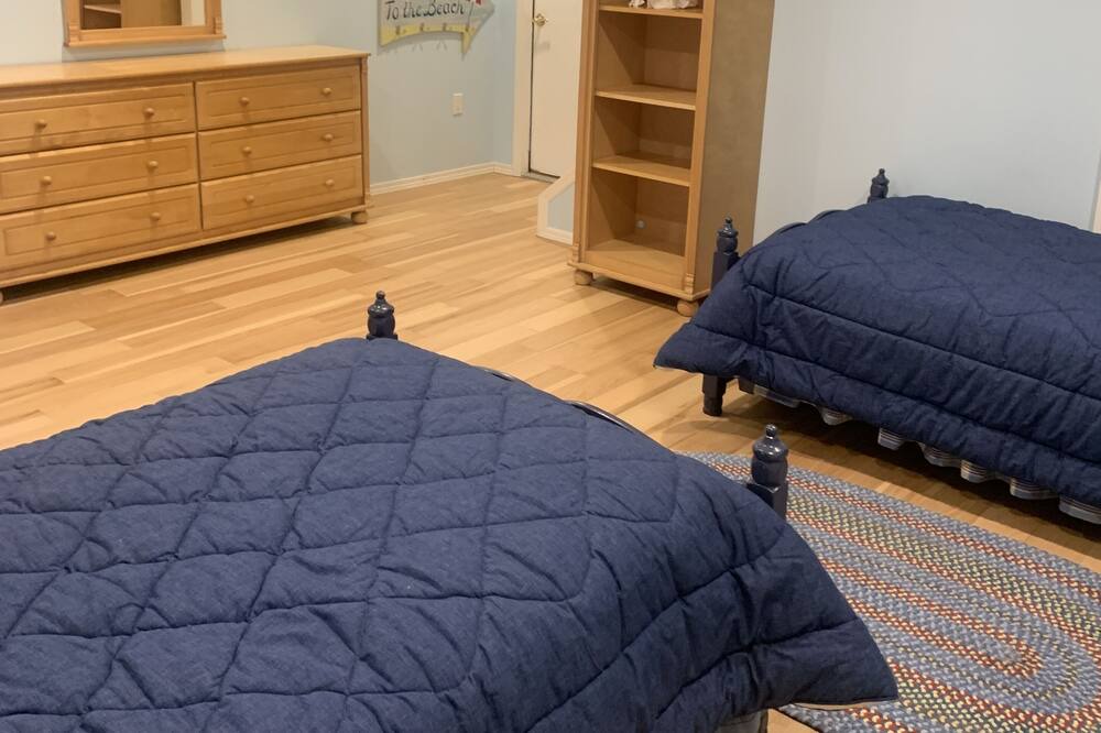 Photo of Bedroom in Baiting Hollow