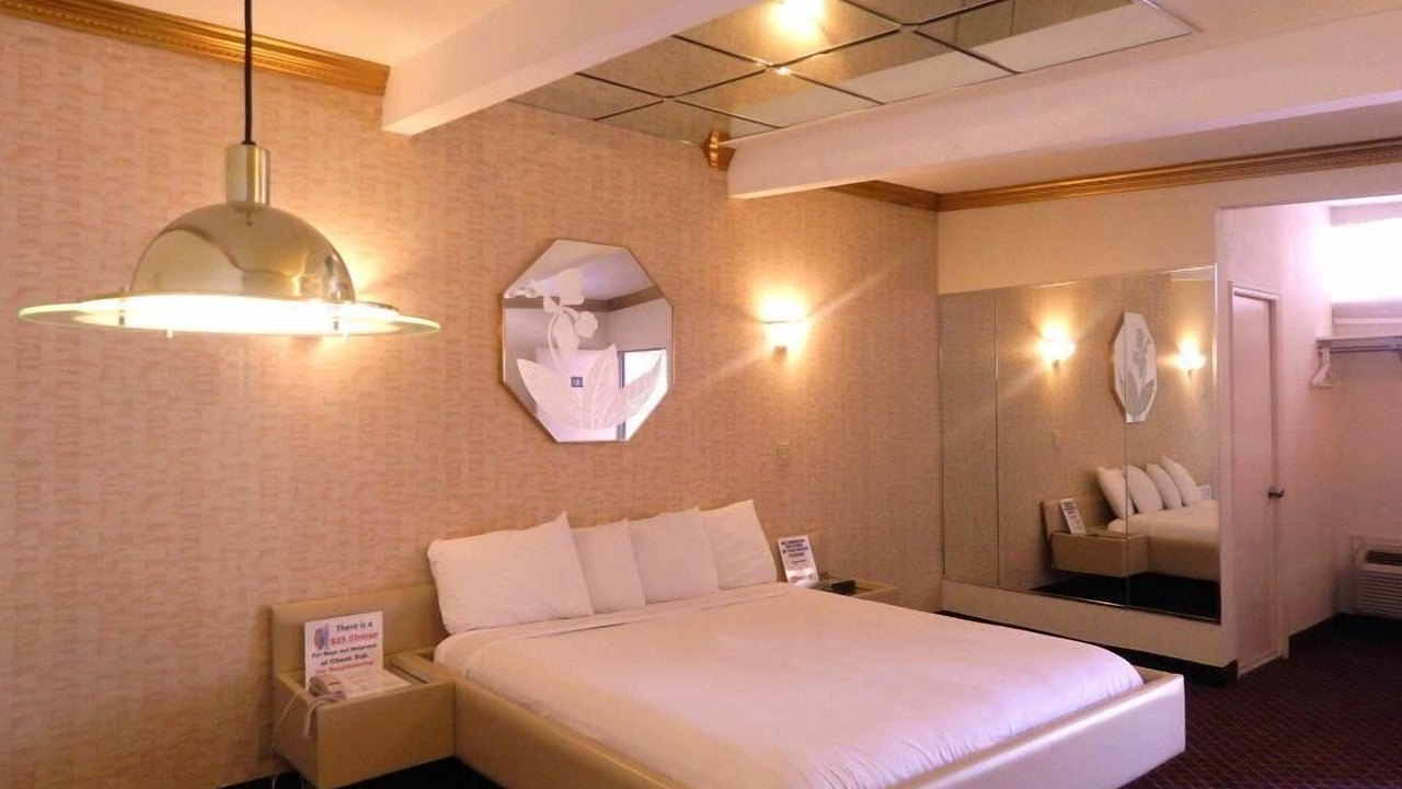 Photo of Bedroom in Commack