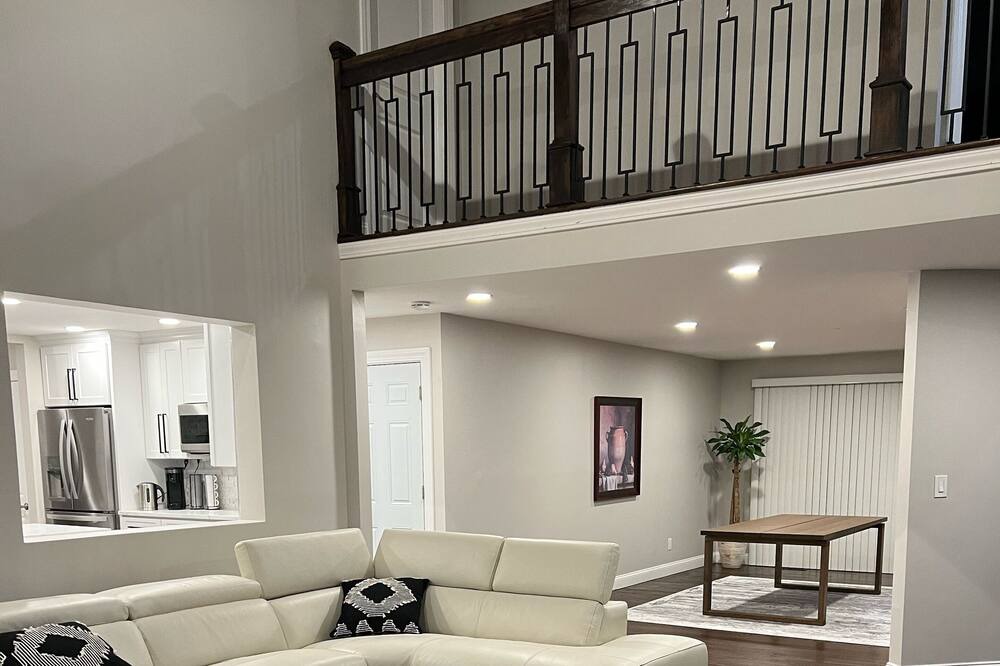 Photo of Bedroom in Northport