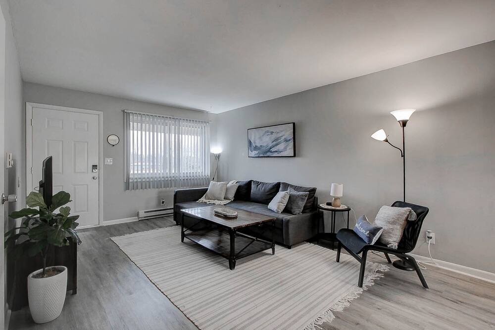 Photo of Livingroom in West Newton