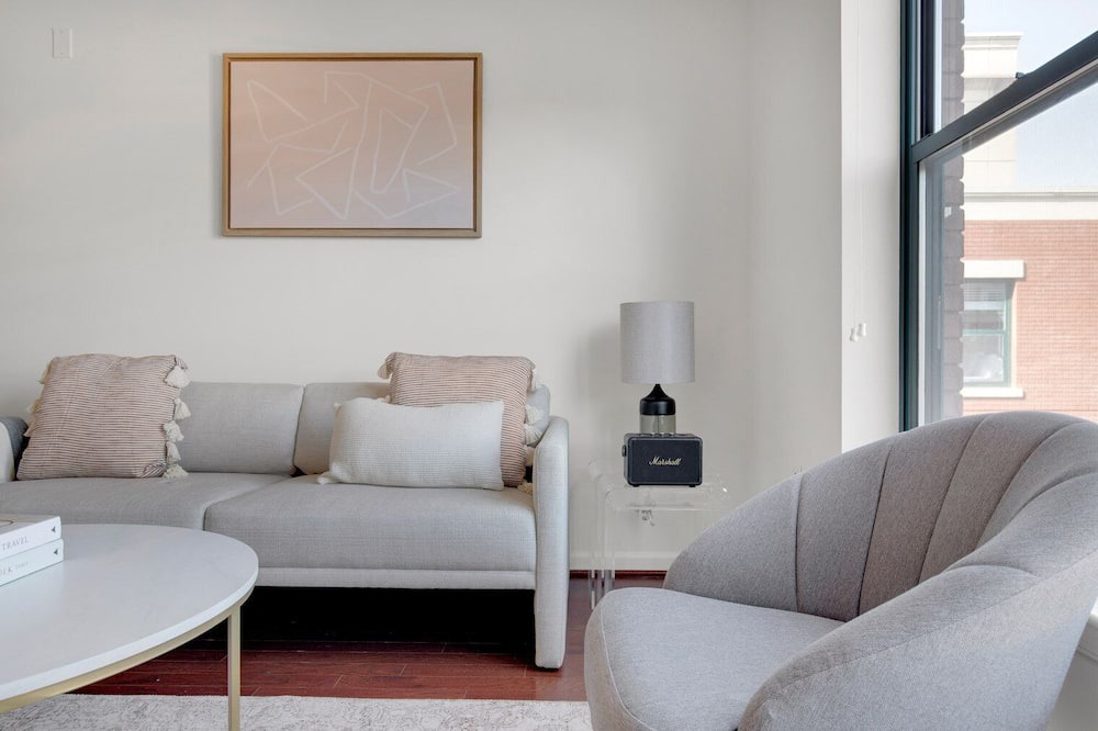 Photo of Livingroom in Logan Circle