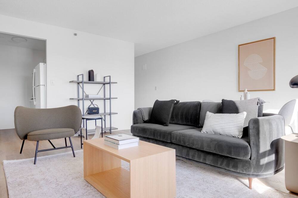 Photo of Livingroom in Allston